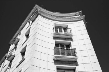 Orlans bir ili ve komün Kuzey-Merkez Fransa, Paris 111 kilometre güneybatısında olduğunu. Loiret bölümü ve merkezi-Val de Loire bölgesinin başkentidir. Orlans Loire nehri üzerinde yer alan nerede nehir