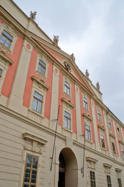 Invalidovna Karlin, Prag bölgesinde bir binadır. Invalidovna 1731-1737 savaş sakatlar (gazi) için bir yurt inşa edilmiştir. Kendi modelini Les Invalides, 1679 Paris'te açılışını gazileri için bir bina yapıldı. Sadece bir dokuzuncu kökeni