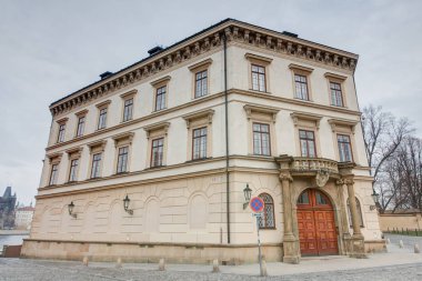 Lihtenştayn Sarayı Lesser Town, Prague Vltava Nehri'nin sol yakasında bulunan barok saray gibi. 1697-1698 arasında inşa edilmiştir. Şu anda, Saray hükümetine ait ve önemli devlet ziyaretlere de olarak ev için kullanılır 