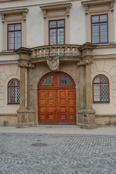 리히텐슈타인 궁전은 프라하의 블타바 왼쪽된 은행에 바로크 양식의 그것은 1697 — 스톡 사진