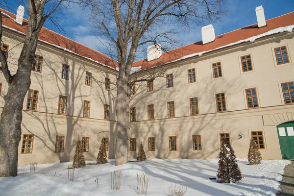 Trauttmansdorff Palace Eller Trcku Palace Klassicistisk Palace Ligger Nerudova Street — Stockfoto