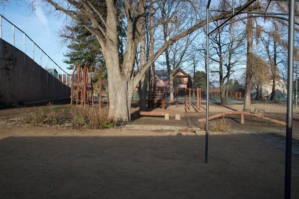 Community center Vlna is an object in the center of the village built by the Prague district of Dablice in 2016. Part of the community center is a clubhouse, a caf and a garden.