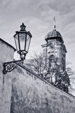 Prag 'da Nepomuk Aziz John Kilisesi, bazen de askeri kilise, Kilian Ignaz Dientzenhofer tarafından Voroshilek Manastırı tarafından Barok yeni bir bina