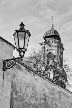 Prag 'da Nepomuk Aziz John Kilisesi, bazen de askeri kilise, Kilian Ignaz Dientzenhofer tarafından Voroshilek Manastırı tarafından Barok yeni bir bina