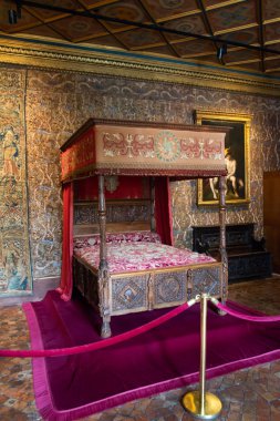 Chateau de Chenonceau, Fransa'daki Loire Vadisi'nin Indre-et-Loire bölgesinde bulunan küçük Chenonceaux köyü yakınlarındaki Cher Nehri'ni kapsayan bir Fransız şatosudur..