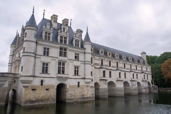 Chateau Chenonceau Castillo Francés Que Atraviesa Río Cher Cerca Del — Foto de Stock