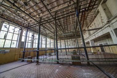 Centrum Mine, Çek Cumhuriyeti 'nde bulunan kapalı kahverengi bir kömür madeniydi. Maden operasyonu 2016 yılında Çek Cumhuriyeti son kahverengi kömür madeni olarak sona erdi. Madenin operasyonel binalarından bazıları, bir kültürel anıt olarak korunmaktadır 