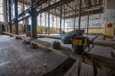 Centrum Mine, Çek Cumhuriyeti 'nde bulunan kapalı kahverengi bir kömür madeniydi. Maden operasyonu 2016 yılında Çek Cumhuriyeti son kahverengi kömür madeni olarak sona erdi. Madenin operasyonel binalarından bazıları, bir kültürel anıt olarak korunmaktadır 