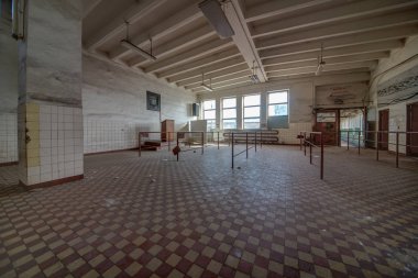 Centrum Mine, Çek Cumhuriyeti 'nde bulunan kapalı kahverengi bir kömür madeniydi. Maden operasyonu 2016 yılında Çek Cumhuriyeti son kahverengi kömür madeni olarak sona erdi. Madenin operasyonel binalarından bazıları, bir kültürel anıt olarak korunmaktadır 