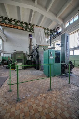 Centrum Mine, Çek Cumhuriyeti 'nde bulunan kapalı kahverengi bir kömür madeniydi. Maden operasyonu 2016 yılında Çek Cumhuriyeti son kahverengi kömür madeni olarak sona erdi. Madenin operasyonel binalarından bazıları, bir kültürel anıt olarak korunmaktadır 