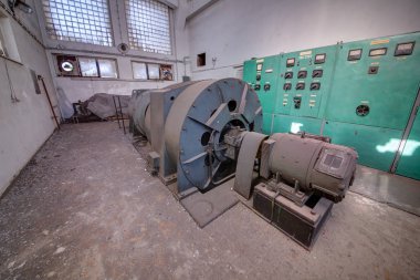 Centrum Mine, Çek Cumhuriyeti 'nde bulunan kapalı kahverengi bir kömür madeniydi. Maden operasyonu 2016 yılında Çek Cumhuriyeti son kahverengi kömür madeni olarak sona erdi. Madenin operasyonel binalarından bazıları, bir kültürel anıt olarak korunmaktadır 