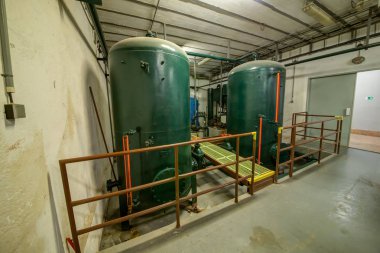 Büyük kışlalar, 1990'ların başına kadar prag hava savunmasının bir radar alanı ydı. Underground, 1980'lerde 71. 1985 ve 2003 yılları arasında, güvenlik