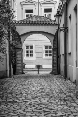 Prag Çek Cumhuriyeti, Avrupa Birliği ve Bohemya tarihsel başkenti 14 en büyük şehirde başkenti ve en büyük şehridir. Vltava Nehri üzerinde ülkenin batıda yer alan, şehrin yaklaşık 1,3 milyon ev peo idealdir