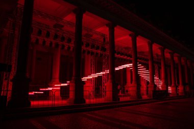 En ilginç mevcut teknolojileri Karlovy Vary'in eşsiz mimarisiyle birleştiren festivalin eşsiz konsepti.