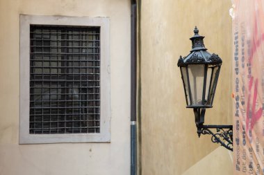 Prag Çek Cumhuriyeti, Avrupa Birliği ve Bohemya tarihsel başkenti 14 en büyük şehirde başkenti ve en büyük şehridir. Vltava Nehri üzerinde ülkenin batıda yer alan, şehrin yaklaşık 1,3 milyon ev peo idealdir