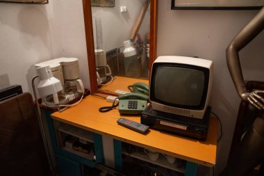 Açık Ev Uluslararası Mimarlık ve Tasarım Festivali iyi tasarlanmış bir alana kapı açıyor. Yılın bir haftasonu boyunca özel dairelerin, ticari alanların ve kamu kuruluşlarının en ilginç iç mekanlarına ücretsiz erişim sağlıyoruz.