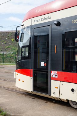 Açık Ev Uluslararası Mimarlık ve Tasarım Festivali iyi tasarlanmış bir alana kapı açıyor. Yılın bir haftasonu boyunca özel dairelerin, ticari alanların ve kamu kuruluşlarının en ilginç iç mekanlarına ücretsiz erişim sağlıyoruz.