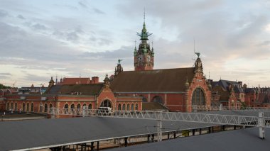 Açık Ev Uluslararası Mimarlık ve Tasarım Festivali iyi tasarlanmış bir alana kapı açıyor. Yılın bir haftasonu boyunca özel dairelerin, ticari alanların ve kamu kuruluşlarının en ilginç iç mekanlarına ücretsiz erişim sağlıyoruz.