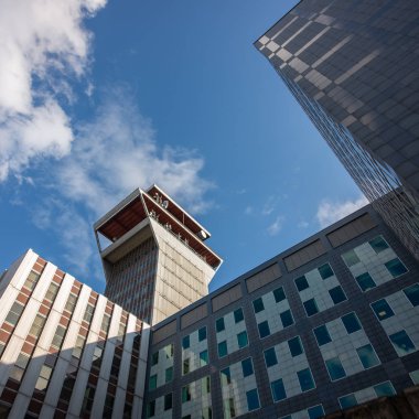 Çetin binası, Prag 'ın Zizkov kentinde, Olany Mezarlığı yakınlarındaki bir bina. 1979 yılında Merkezi Haberleşme Binası olarak inşa edildi.. 
