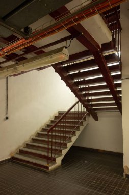 Çetin binası, Prag 'ın Zizkov kentinde, Olany Mezarlığı yakınlarındaki bir bina. 1979 yılında Merkezi Haberleşme Binası olarak inşa edildi.. 