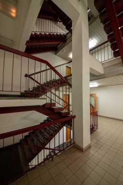 Çetin binası, Prag 'ın Zizkov kentinde, Olany Mezarlığı yakınlarındaki bir bina. 1979 yılında Merkezi Haberleşme Binası olarak inşa edildi.. 