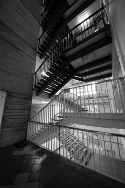 Çetin binası, Prag 'ın Zizkov kentinde, Olany Mezarlığı yakınlarındaki bir bina. 1979 yılında Merkezi Haberleşme Binası olarak inşa edildi.. 