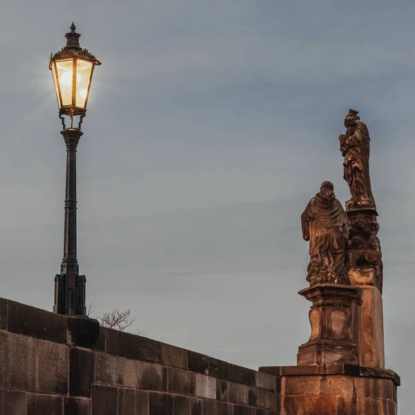 Karlsbron Historisk Bro Som Korsar Floden Vltava Prag Tjeckien Bygget — Stockfoto