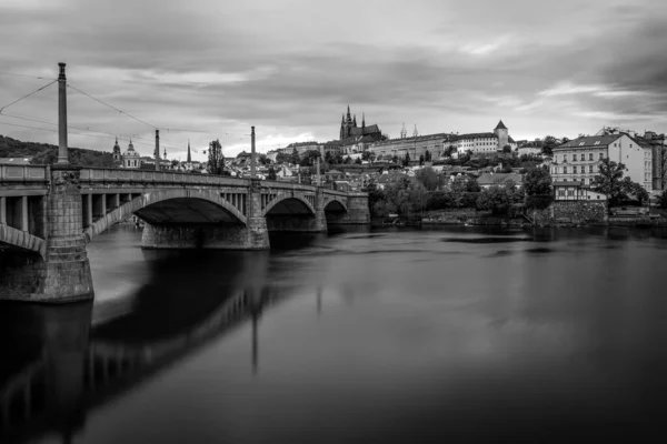 Praga Stolica Największe Miasto Republiki Czeskiej Tajemnicze Ulice Historyczna Dzielnica — Zdjęcie stockowe