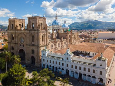 Immaculate Conception havadan görünümü Cuenca Ekvador Katedrali