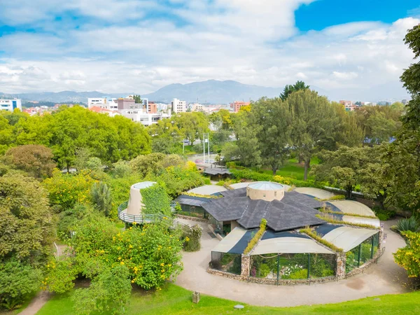 Cuenca Ekvador Haziran 2018 bu tropik kuşların bazı türler görebilirsiniz Pumapunga park alanı