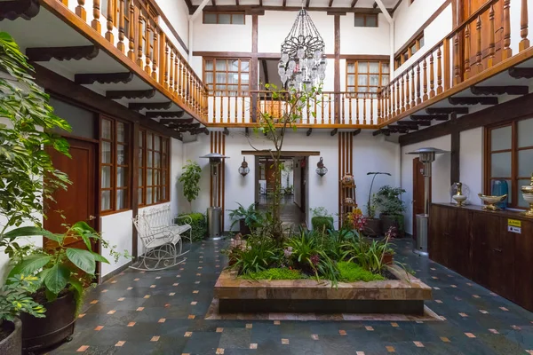 Cortile Interno Stile Coloniale Cuenca Ecuador — Foto Stock