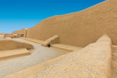 Peru Temmuz 2018 kutsal duvarlar Chan Chan bir arkeolojik site 50 700 reklam için uzanıyor. Ünlü için onun eski ruines'den. Üstünde belgili tanımlık yer are hareketsiz çalışma arkeologlar