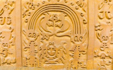 Arco Iris kabartma, geri 50 700 reklam bir arkeolojik site tarihleri ile Peru Temmuz 2018 kutsal duvarlar. Ünlü için onun eski ruines'den. Üstünde belgili tanımlık yer are hareketsiz çalışma arkeologlar