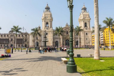 Main Square Lima Peru Temmuz 2018 Panorama. En büyük Meydanı Lima gösterir nerede her gün yaşam ve geçit töreni dolu çekmek ziyaretçi ve nüfusu.