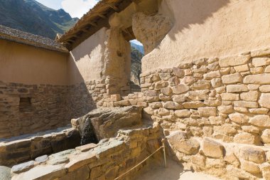 Ollantaytambo Peru 11 Eylül 2018 hala iyi korunmuş bu tapınak vardı iki işlev, törensel bir ve bu antik Inca yerleşim için su temini