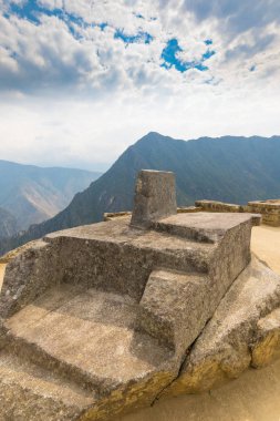 Machu Picchu Peru 12 Eylül 2018 İnkalar tarafından oyulmuş bu bir astronomik saati ile ilişkili önemli ritüel taş ya da kayıp şehir Machu Picchu bulunan takvim kayadır