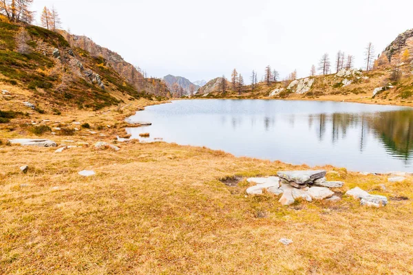 Lago Negro Otoño Piamonte Italia —  Fotos de Stock