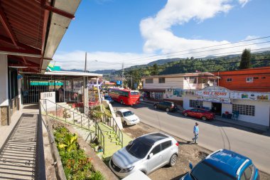 Boquete Panama 16 Aralık 2018 yarım saatte David yakındaki şehirden Boquete merkezi kare durur otobüs geldi