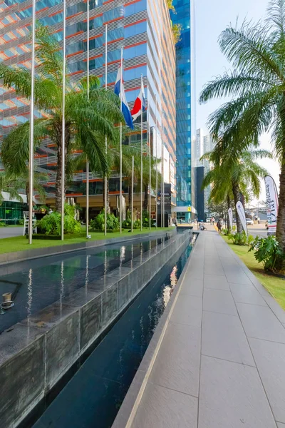 Ciudad Panamá Panamá Enero 2019 Oceanía Plaza Bulliciosa Fuente Largo —  Fotos de Stock