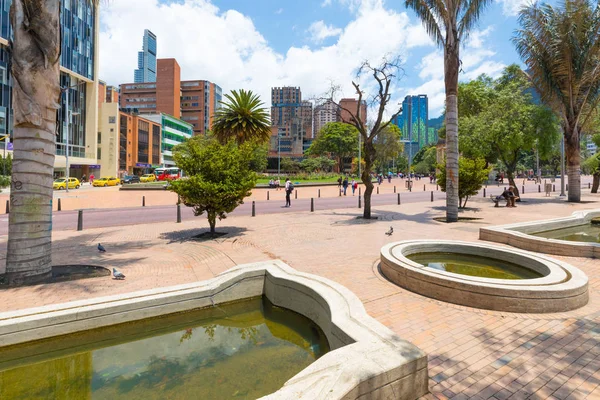 Bogotá Plaza Periodista en un día soleado Colombia —  Fotos de Stock