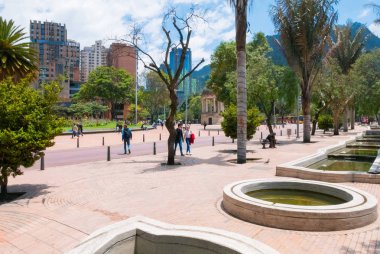 Gazeteci Park Candelaria bölgesinde Bogota yaya yolu