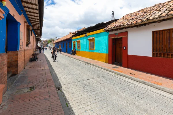 Bogotá rua vida em Vulcão rua Candelaria distrito — Fotografia de Stock