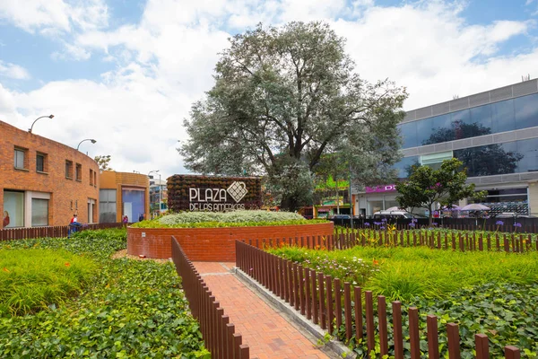 Bogotà Plaza de las Americas giardino — Foto Stock