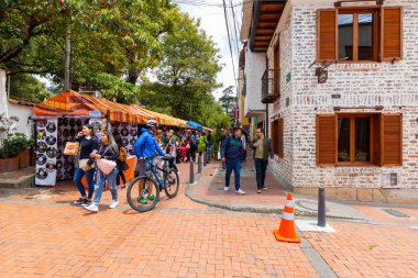 Bogota Usaquen bit pazarı girişi