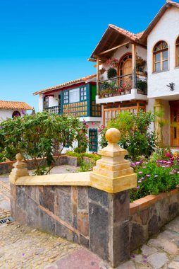 Güneş bahçeli Tenza Kolombiya sömürge evleri