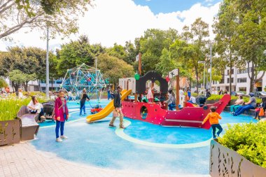 Bogota Park 93 Usaquen District tekne ile alan yatıyordu