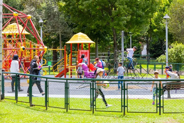 Parque Bogotá Virrey zona de juegos —  Fotos de Stock