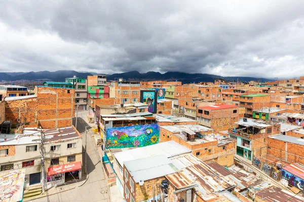 Güney ilçelerinde Bogota şehir çatıları havadan görünümü — Stok fotoğraf