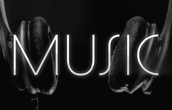 Fundo Musical Fones Ouvido Embaçados Fundo Escrita Música Frente Brilhando — Fotografia de Stock