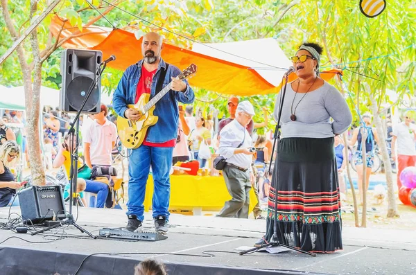 Campo Grande, Brezilya - 08 Temmuz 2018: Pazar günü Praca Bolivya olay zevk bir kamu kare, yerel müzisyenler canlı sunumlar. Aylık olay, halka açık.